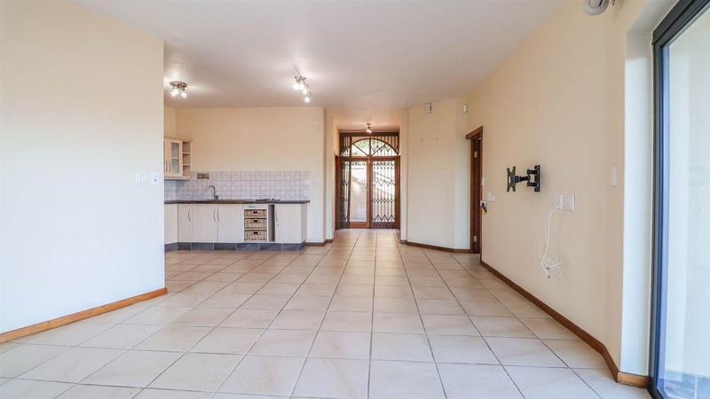 5 Bedroom Property for Sale in Glentana Western Cape